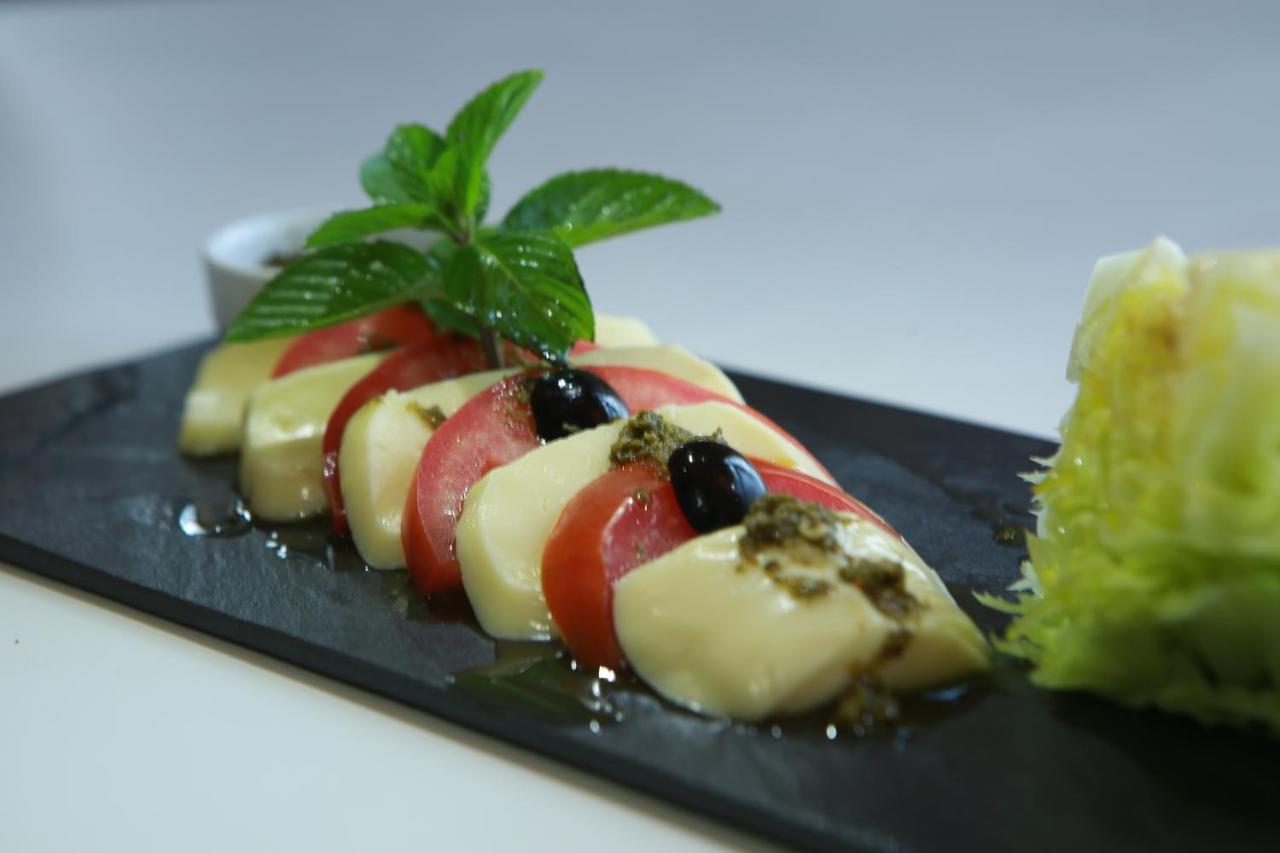 Royal Tulip Skikda Filfila 外观 照片
